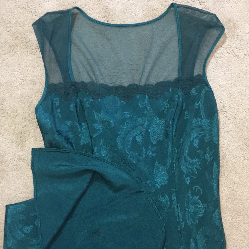 Victoria’s Secret Long Gown Bark Green Brocade Med